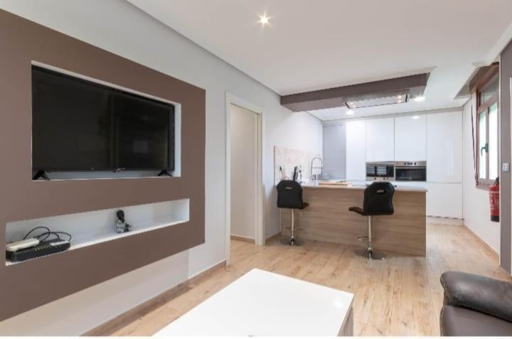 A Tan Solo 800 Metros De San Mames Appartement Bilbao Buitenkant foto